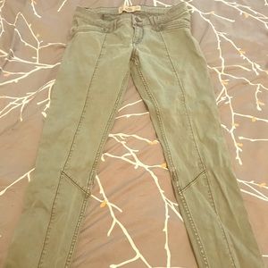 Hollister olive jeans size 27/5